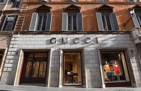 design gucci|famous fashion designer gucci.